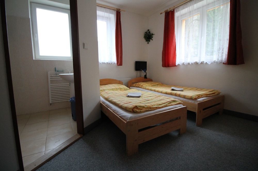 Penzion U Elisky Bedrichov V Jizerskych Horach Luaran gambar