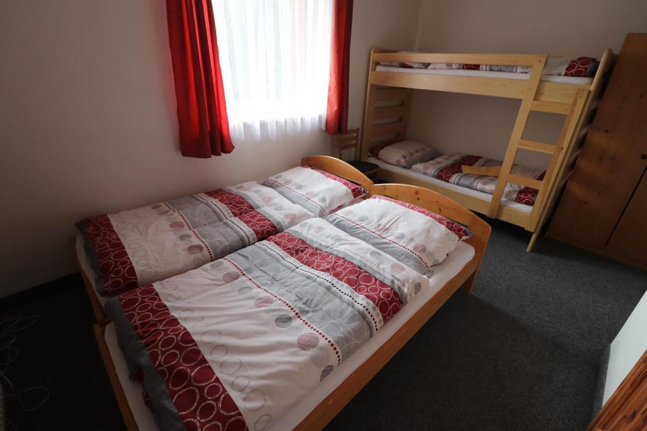 Penzion U Elisky Bedrichov V Jizerskych Horach Luaran gambar