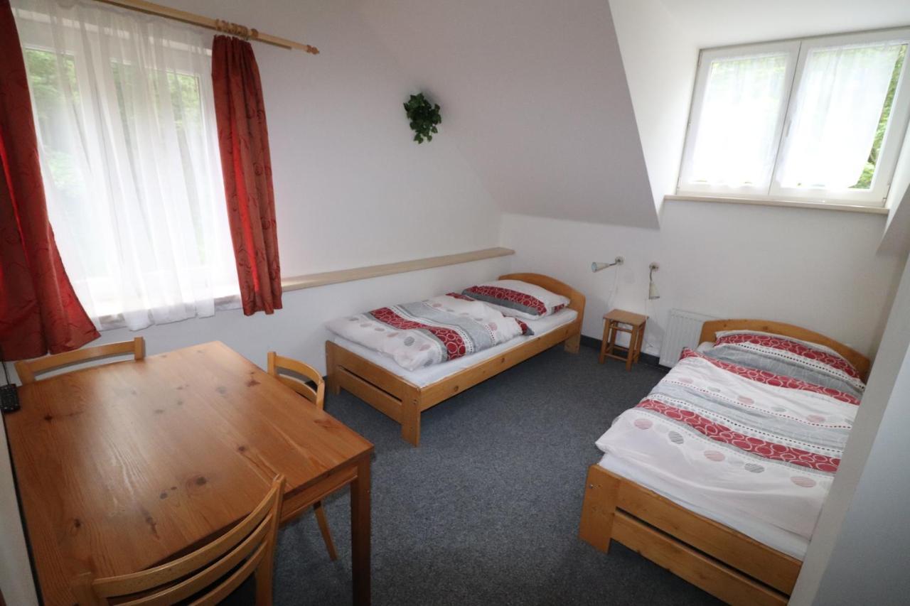 Penzion U Elisky Bedrichov V Jizerskych Horach Luaran gambar